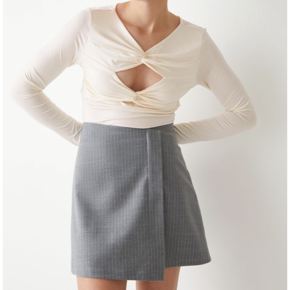 & Other Stories Fitted Cut-Out Top